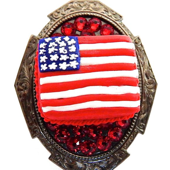USA CAKE SWAROVSKI RHINESTONE RING